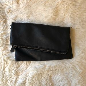 Subdued Black Clutch
